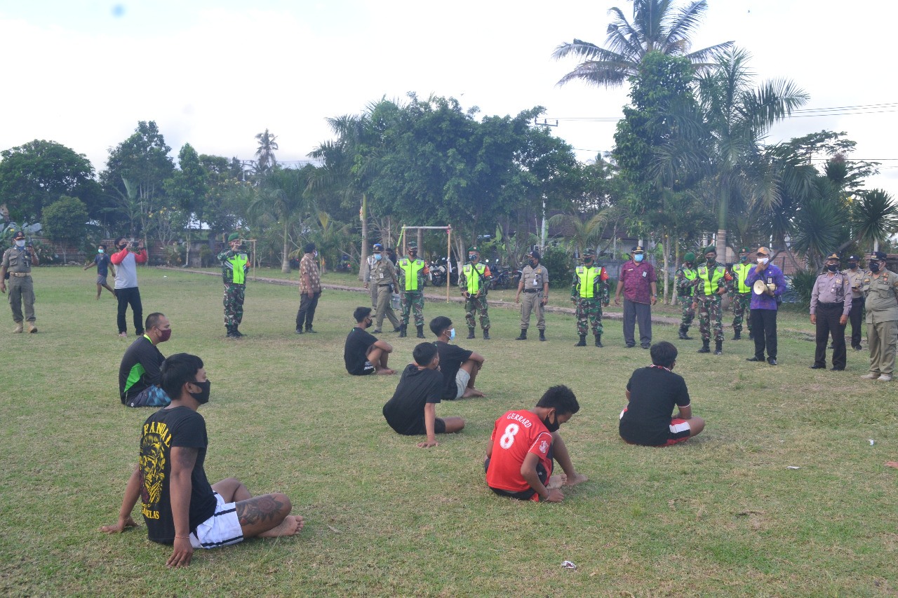 Tim Satgas Covid -19 KAB. Klungkung seksi pengamanan dan Penegakkan hukum Protokol Kesehatan.