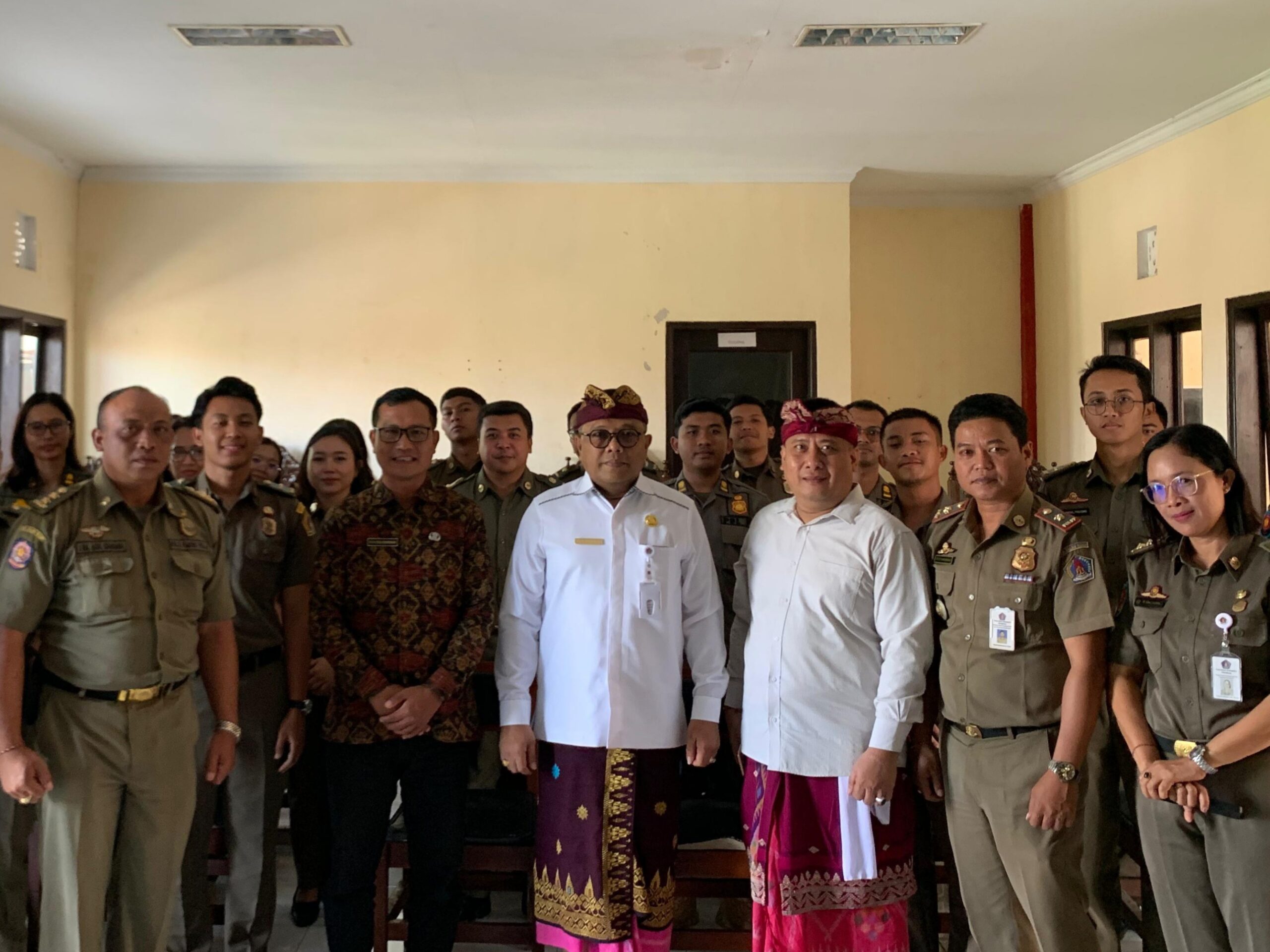 Pembekalan Materi oleh Sekda Klungkung kepada CPNS Fungsional Ahli Pertama Polisi Pamong Praja